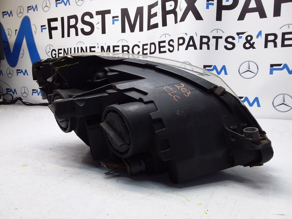2008 ONWARDS MERCEDES C CLASS W204 HEADLIGHT PRE FACELIFT PASSENGER NS FMH104