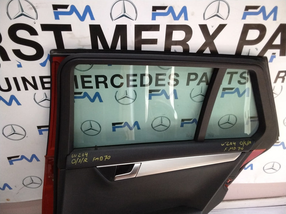 MERCEDES ESTATE C-CLASS W204 DRIVER  REAR DOOR O/S/R  RED & BLACK 2008-14 FMD70