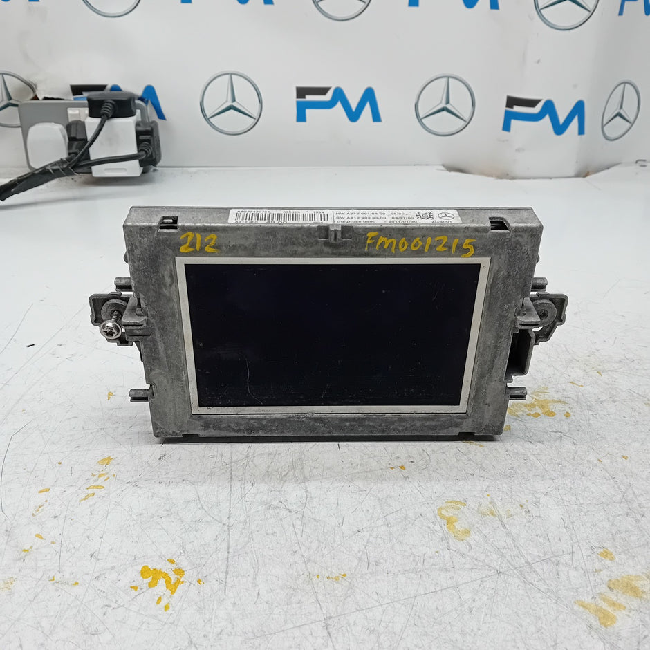 MERCEDES BENZ E-CLASS W212 SAT NAV DISPLAY SCREEN A2129004900 FM001215