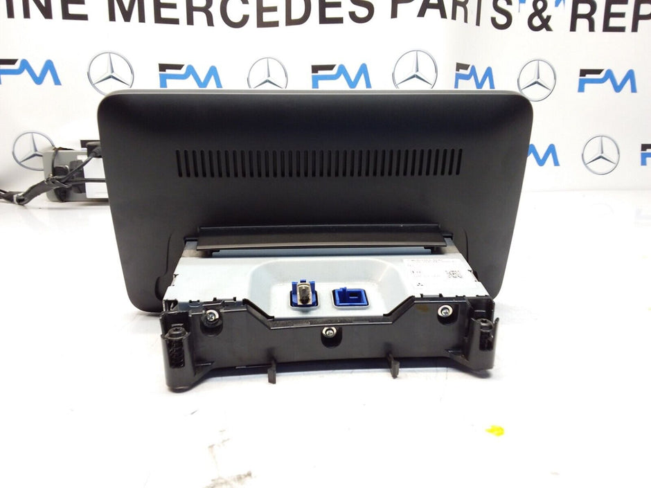 MERCEDES C-CLASS W205 2016 SAT NAV MULTIMEDIA SCREEN A2059002211 FM00660