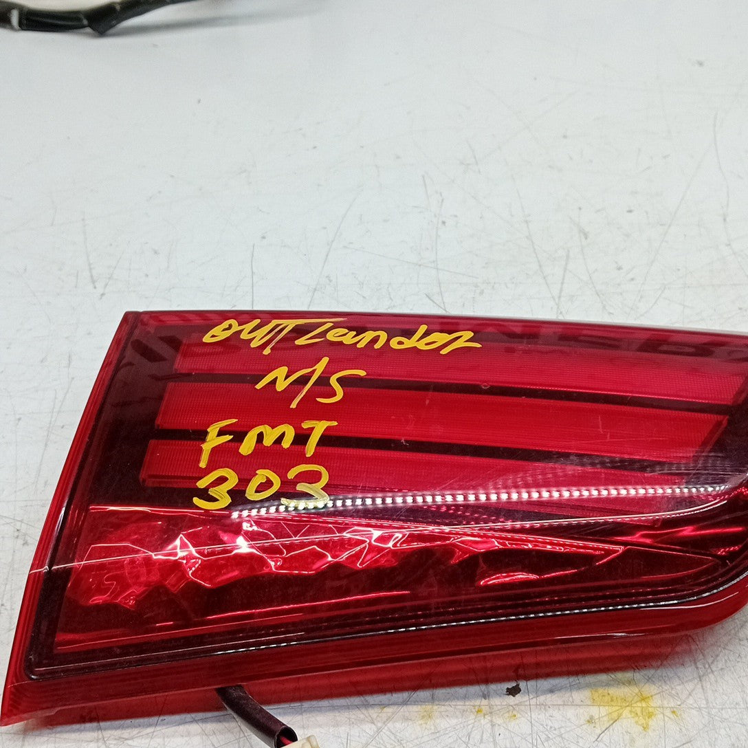 MITSUBISHI OUTLANDER MK3 PASSENGER SIDE LEFT REAR INNER TAIL LIGHT 2013 FMT303