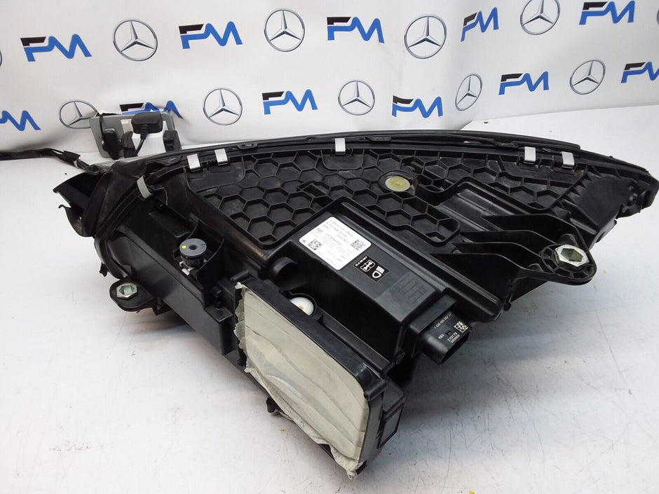 Mercedes EQS W297 Right Side LED Headlight 2022 A2979062203 FMH63 Digital