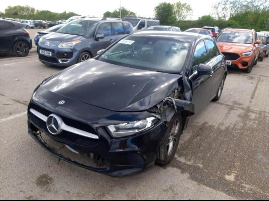 MERCEDES BENZ A-CLASS W177 BREAKING / AIR BAGS ( STEERING WHEEL, KNEE, ROOF )