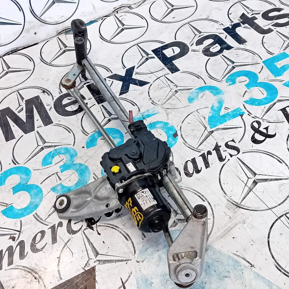 MERCEDES BENZ A-CLASS A200 W177 FRONT WIPEP MOTOR & LINKAGE A1778204501