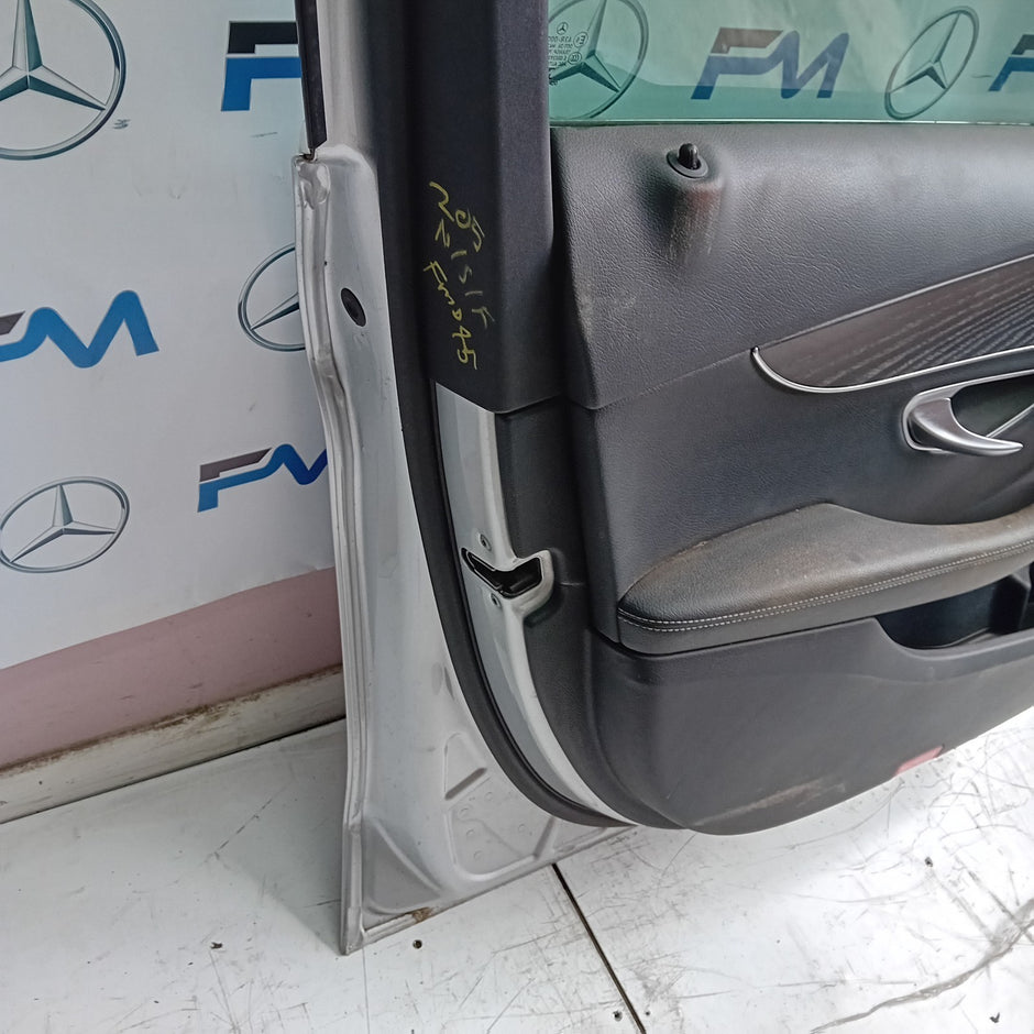 MERCEDES BENZ C-CLASS W205 PASSENGER SIDE FRONT DOOR N/S/F COMPLETE SILVER FMD45