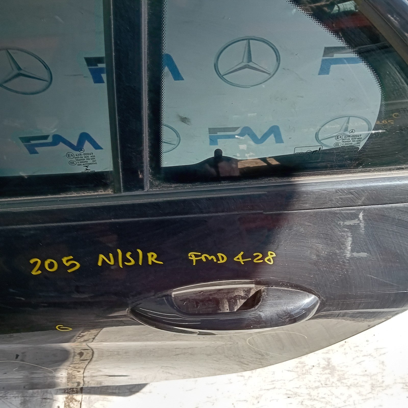 MERCEDES C-CLASS W205 SLN PASSENGER REAR DOOR NSR BLACK 2014 ON COMPLETE FMD428