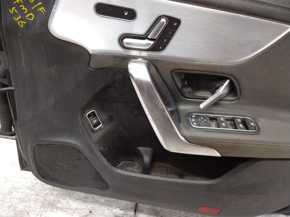 MERCEDES CLA W118  DRIVER FRONT DOOR OSF BLACK 2019-23 COMPLETE FMD536