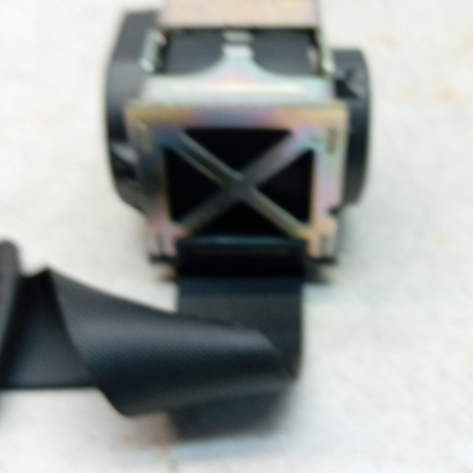 MERCEDES BENZ E-CLASS W213 SEAT BELT REAR CENTRE A2138601385 BLACK FM001233