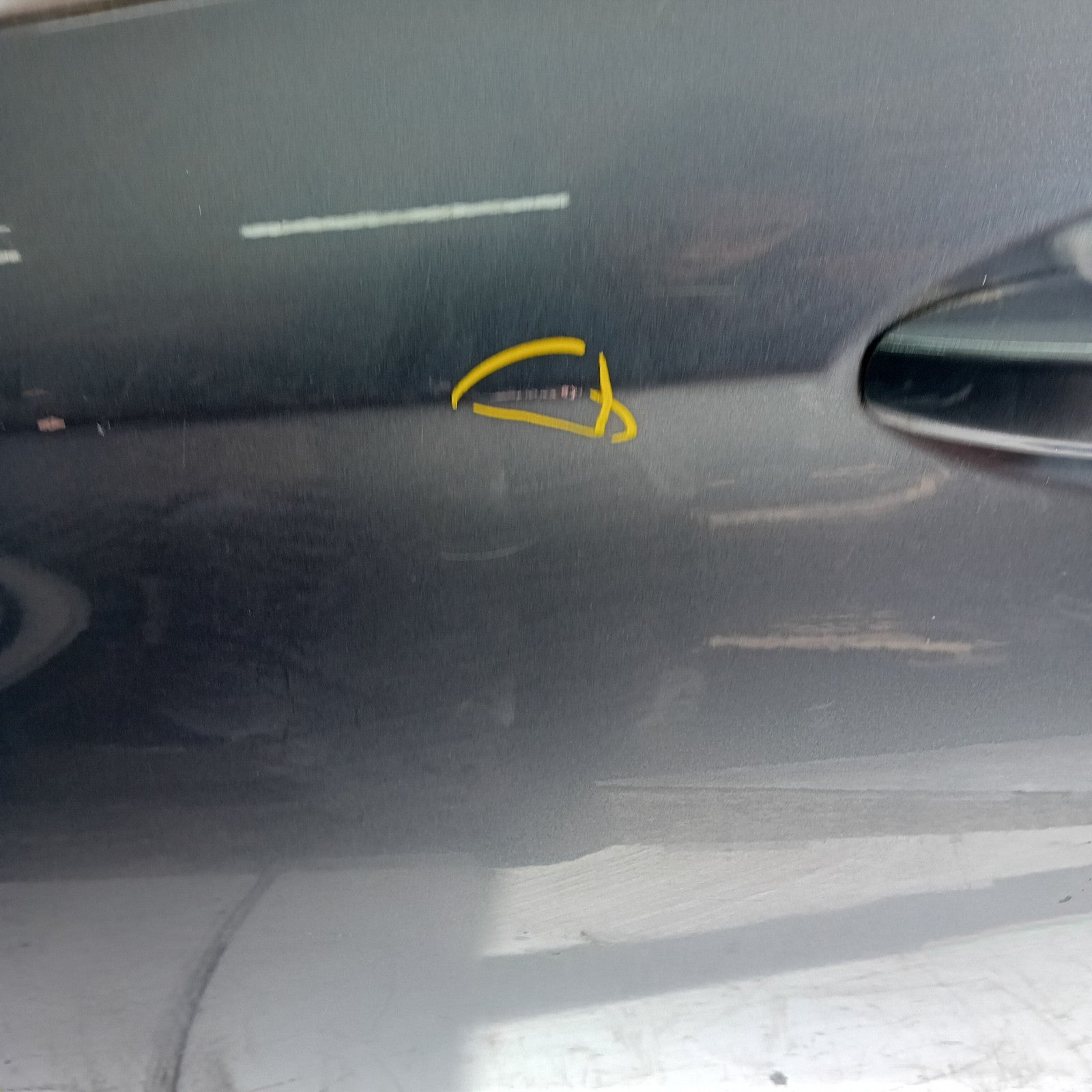 MERCEDES BENZ R-CLASS W213 PASSENGER SIDE FRINT DOOR N/S/F GREY FMD124