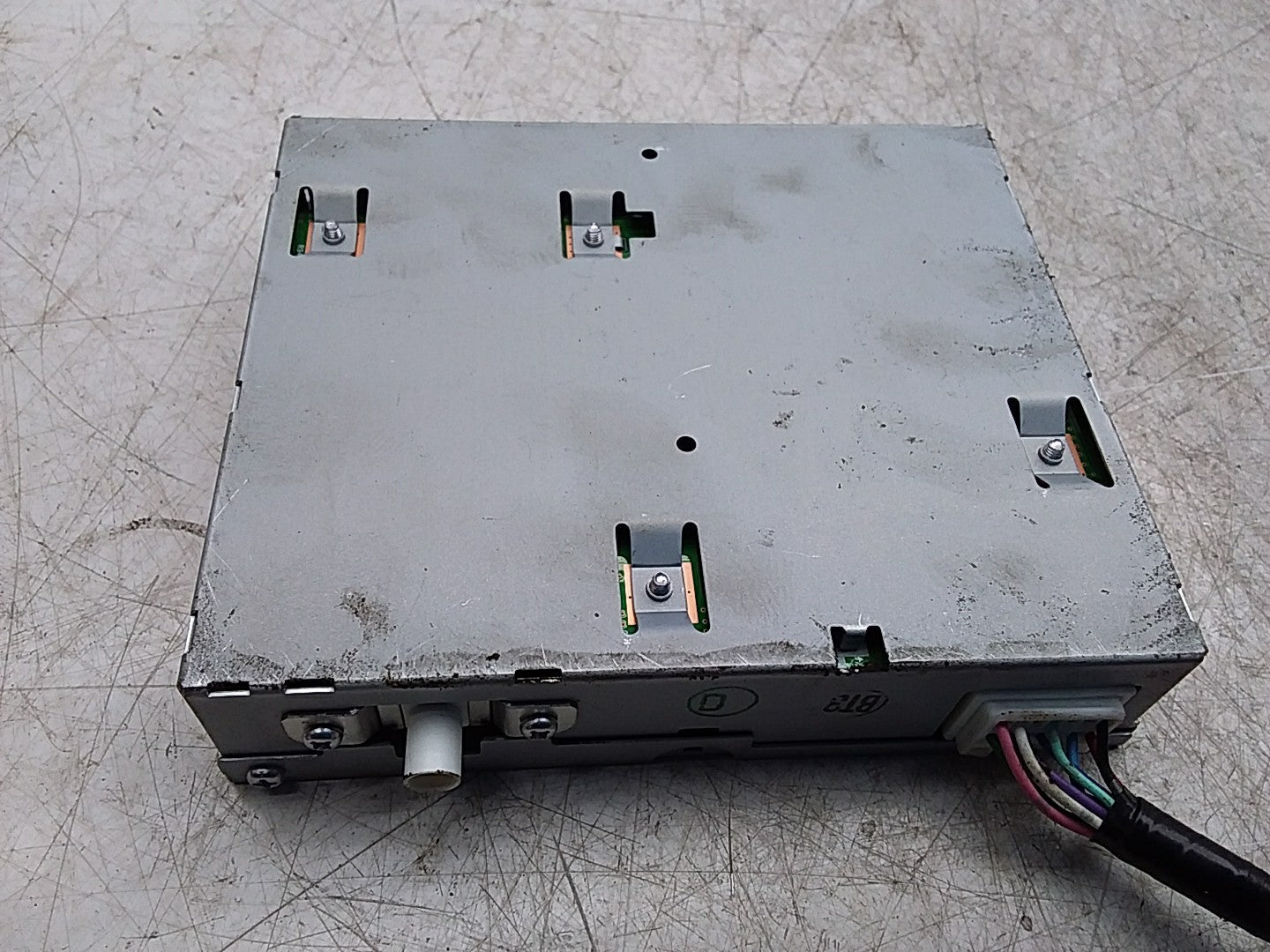 MITSUBISHI OUTLANDER ANTENNA ARIEL AMPLIFIER MODULE 8701A602 FMR494