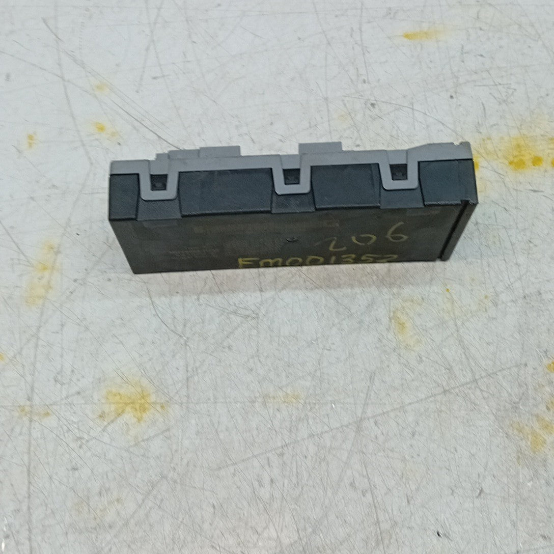 MERCEDES C-CLASS TAILGATE CONTROL MODULE W206 A2069005421  FM001352
