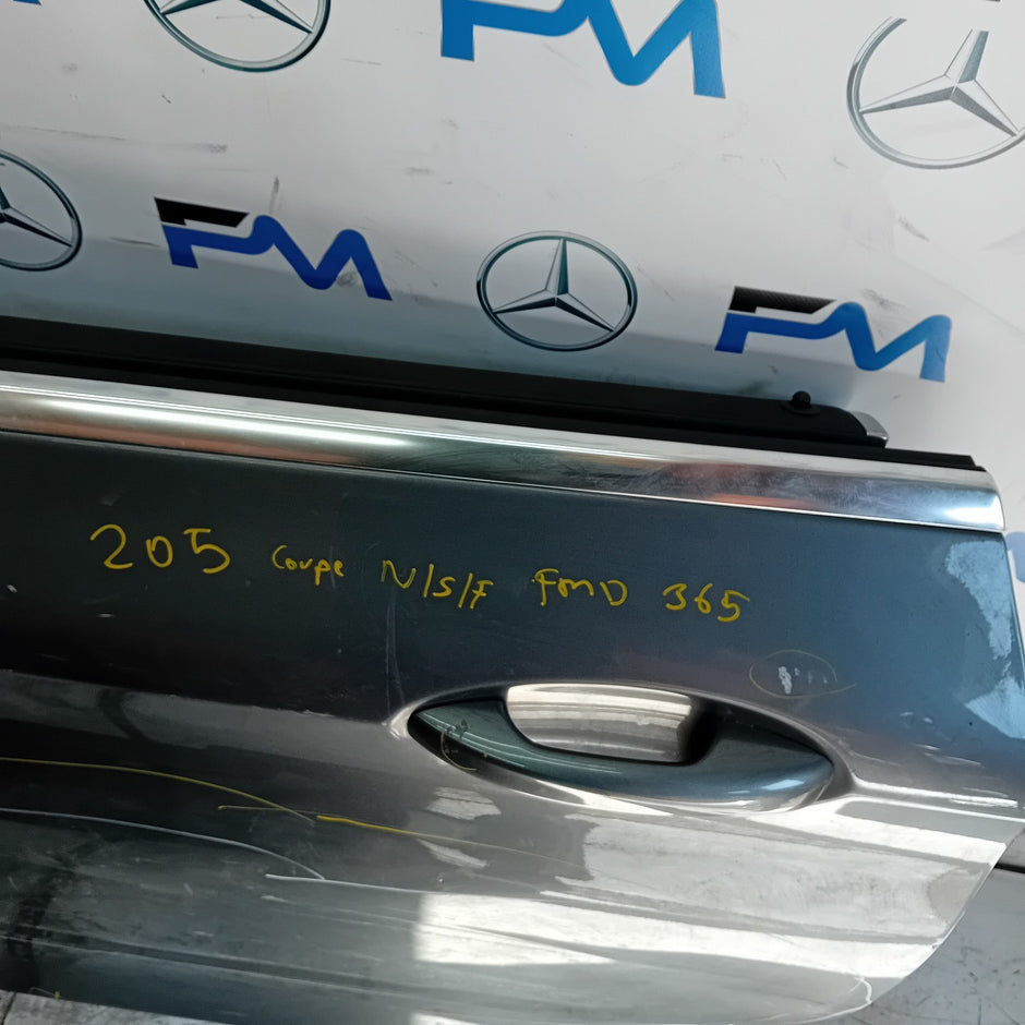 MERCEDES C-CLASS W205 CP PASSENGER FRONT DOOR NSF 2016 ON GREY COMPLETE FMD365
