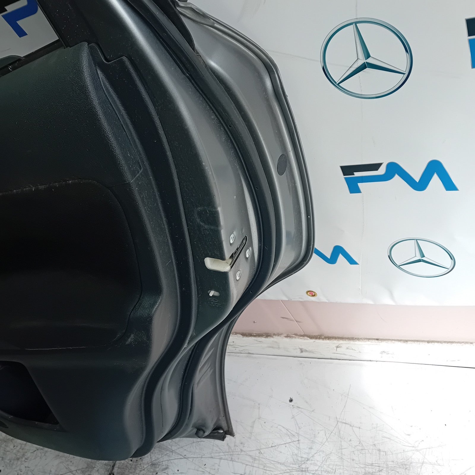 MITSUBISHI OUTLANDER MK3 DRIVER SIDE REAR DOOR OSR GREY 2013 ON COMPLETE FMD178