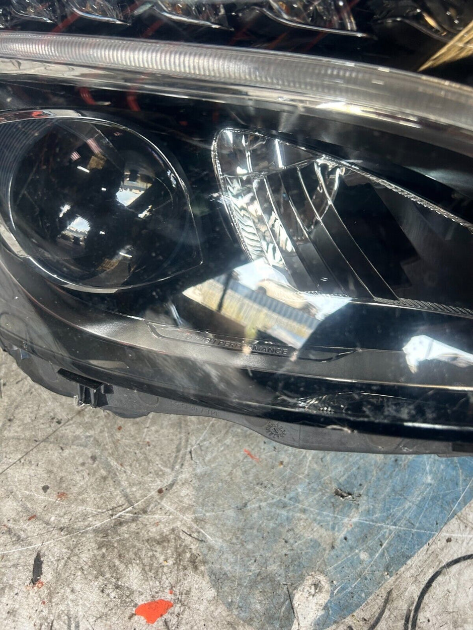 MERCEDES C CLASS RIGHT SIDE LED HEADLIGHT 2014/2018 A2059069504  FMH18 (DAMAGE)