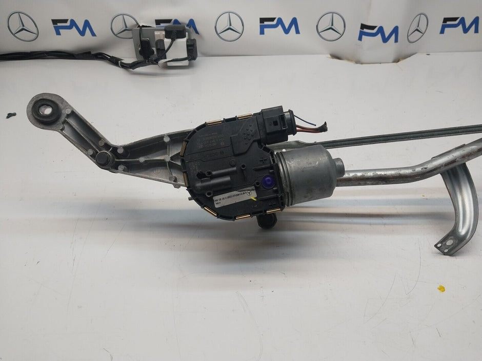 14-21 MERCEDES C CLASS WINDSCREEN WIPER MOTOR & LINKAGE FRONT A2058200940FM00218