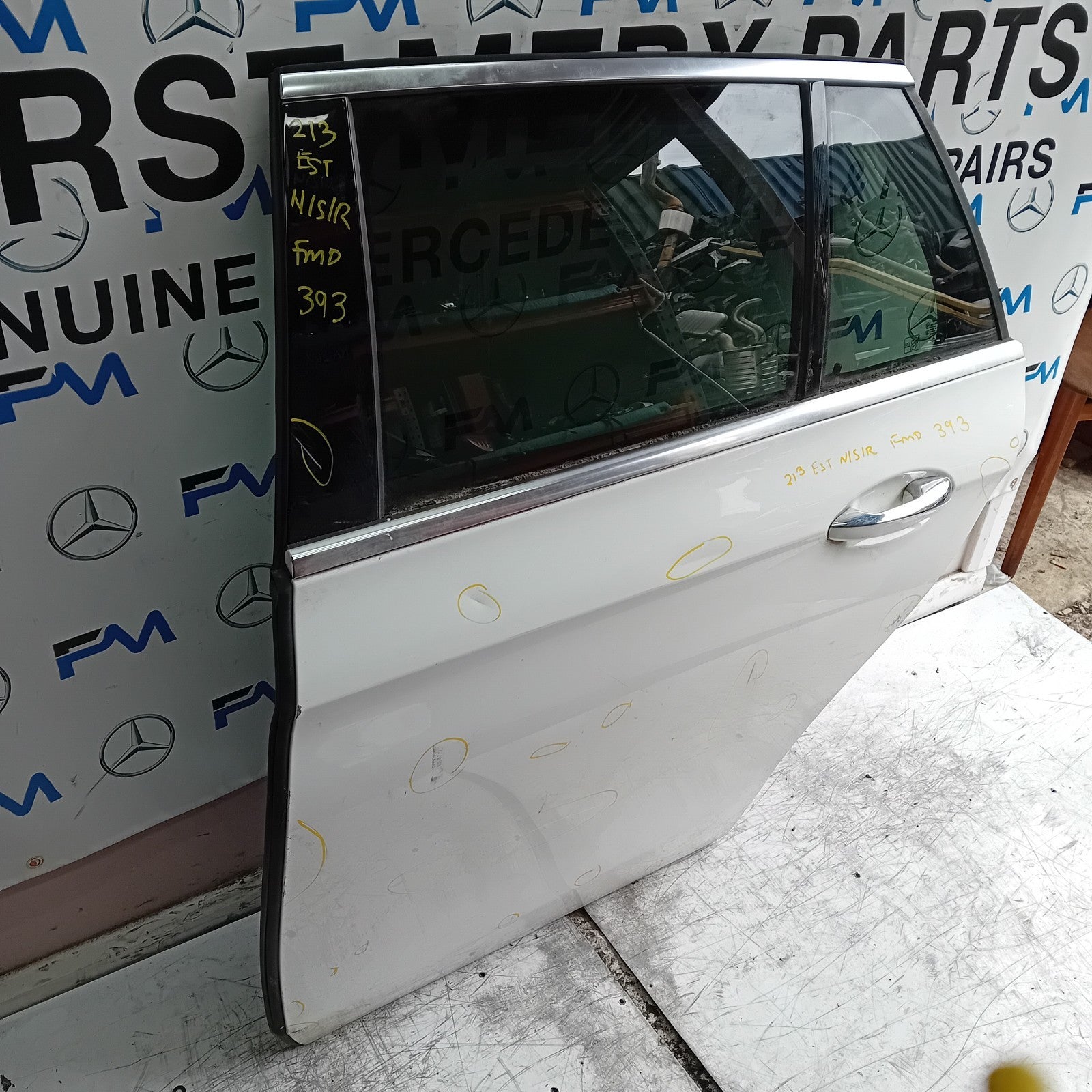 MEECEDS E-CLASS S213 EST PASSENGER REAR DOOR NSR WHITE 2016 ON COMPLETE FMD393