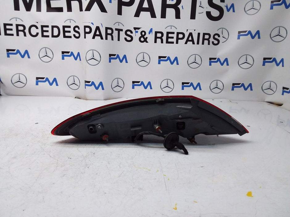 2016 MERCEDES  C CLASS W205 REAR DRIVER SIDE O/S LED LIGHT A2059066400 FMT21