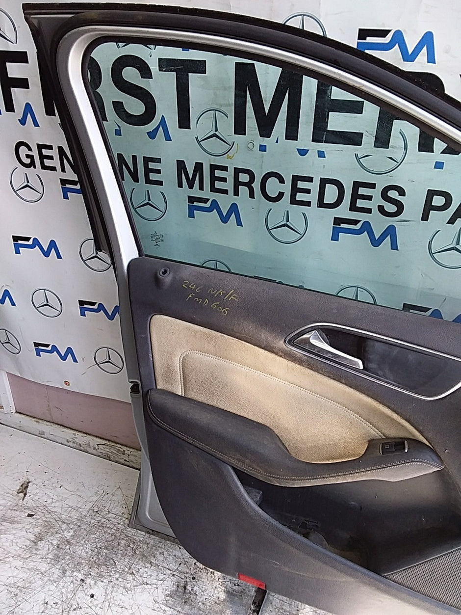 MERCEDES B-CLS W246  PASSENGER FRONT DOOR NSF SILVER 2012-2019  FMD606