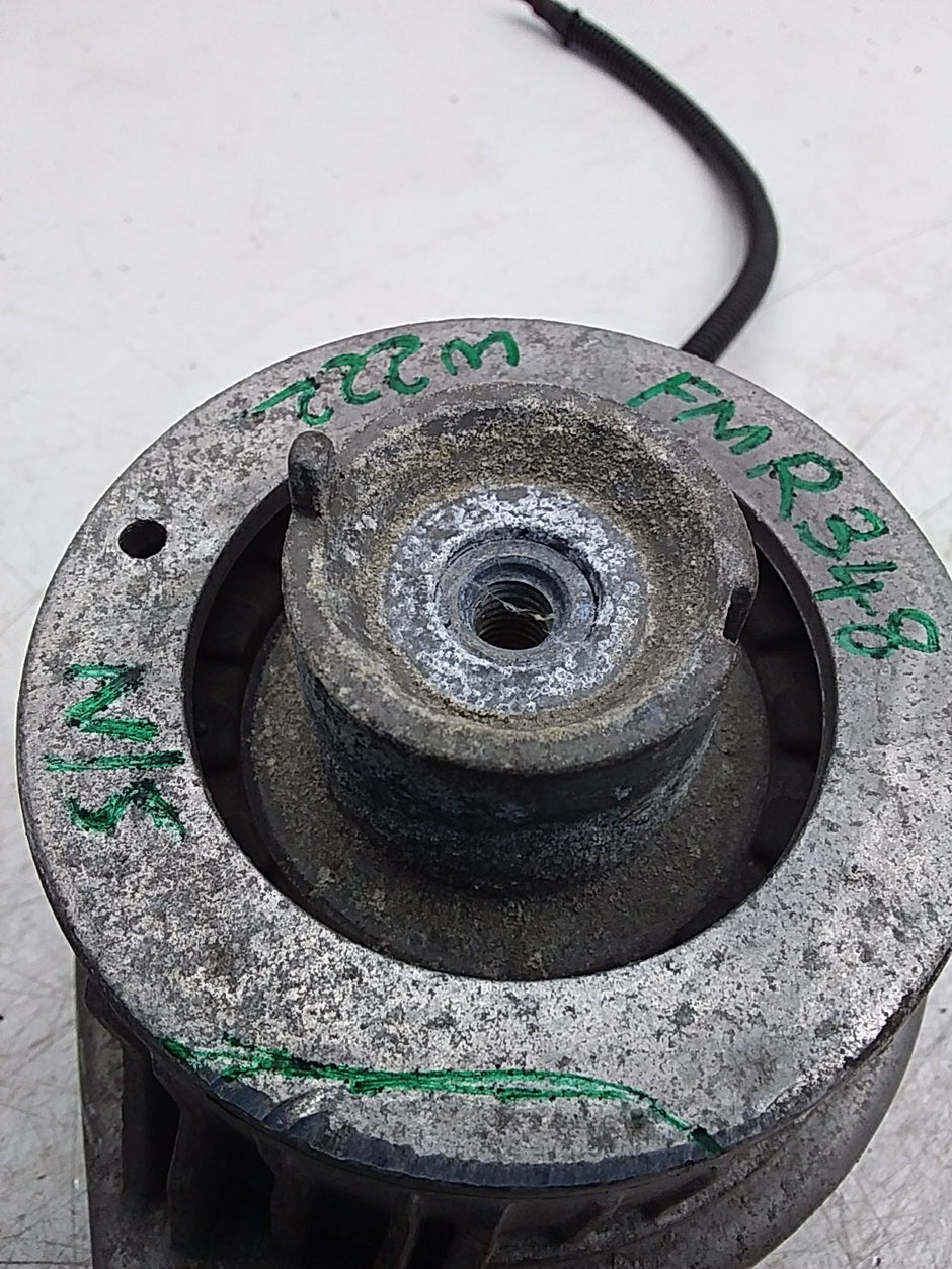 MERCEDES BENZ  S-CLASS  W222  ENGINE MOUNT LEFT NS A2222407517 FMR348