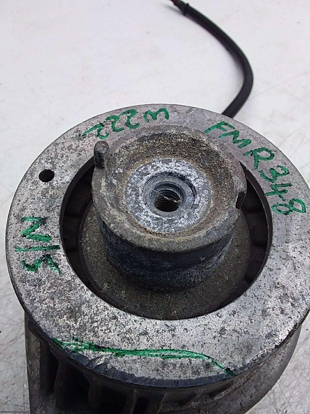 MERCEDES BENZ  S-CLASS  W222  ENGINE MOUNT LEFT NS A2222407517 FMR348