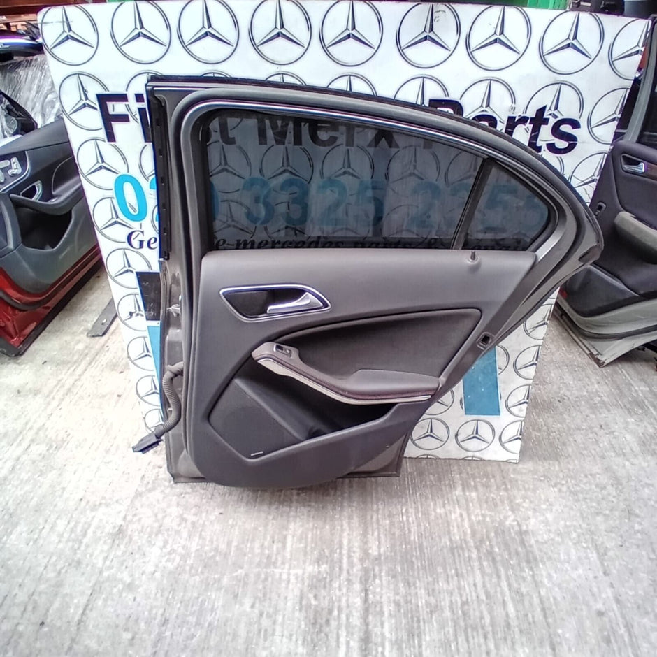 MERCEDES BENZ A-CLASS  W176  DRIVER SIDE REAR DOOR ( OFF SIDE REAR )