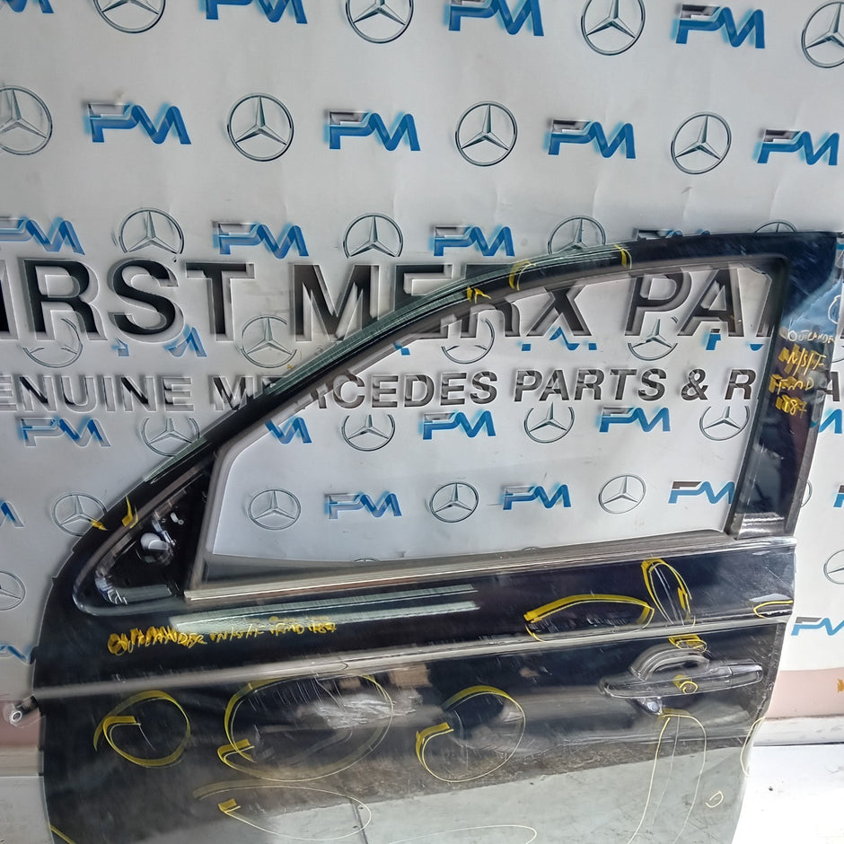 MITSUBISH OUTLANDER MK3 PASSENGER FRONT DOOR NSF BLACK 2013 COMPLETE FMD187