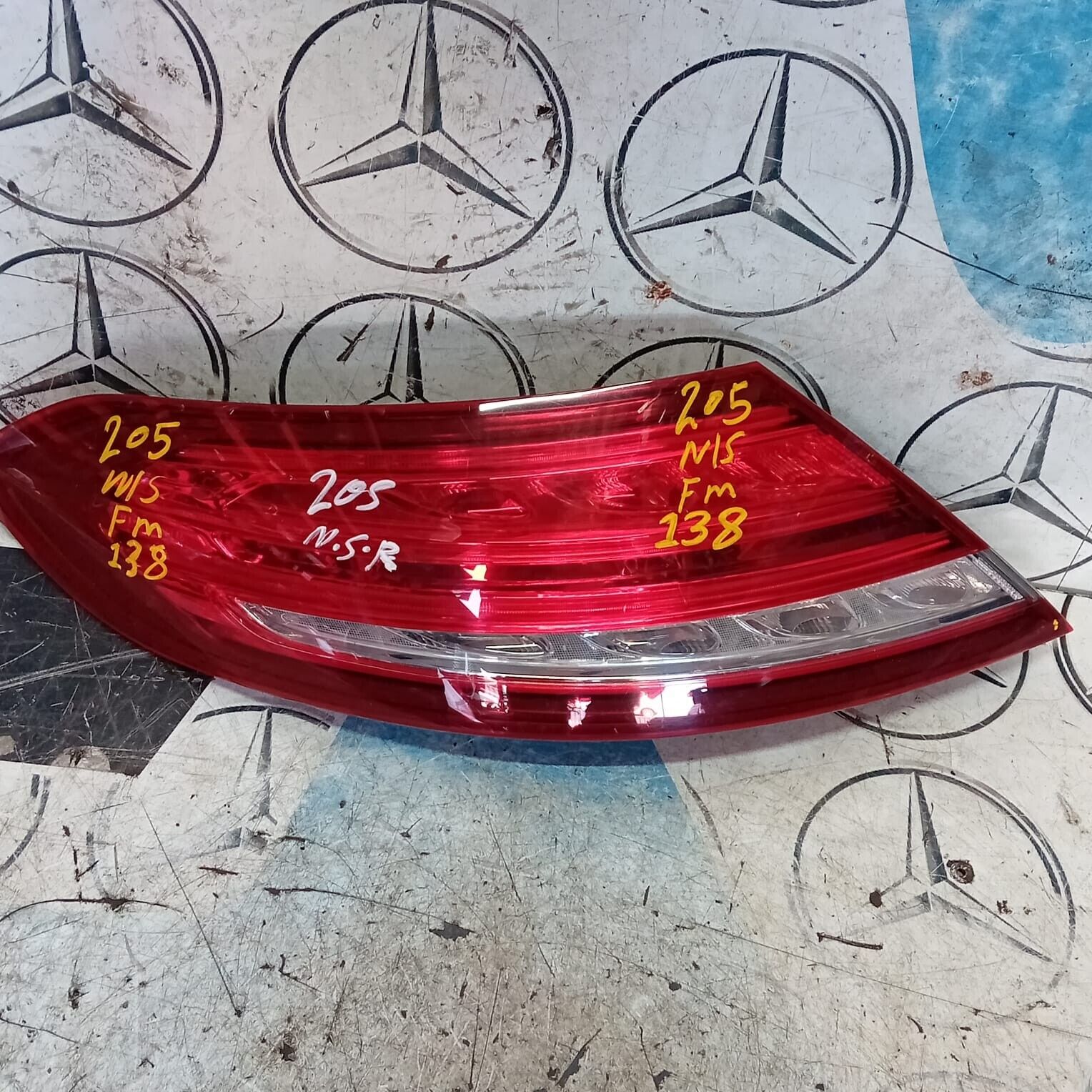 MERCEDES BENZ C-CLASS W205 COUPE PASSENGER SIDE ( N.S ) L.E.D TAIL LIGHT