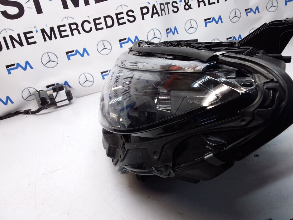 GENUINE Mercedes EQS W297 LEFT Side LED Headlight 2022 A2979062103 FMH62 Digital