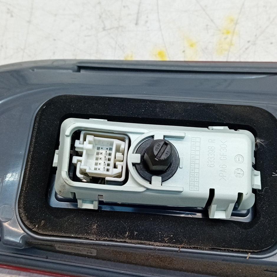 MERCEDES BENZ  E-CLASS W213 DRIVER RIGHT OS REAR TAIL LIGHT  2016 FMT270
