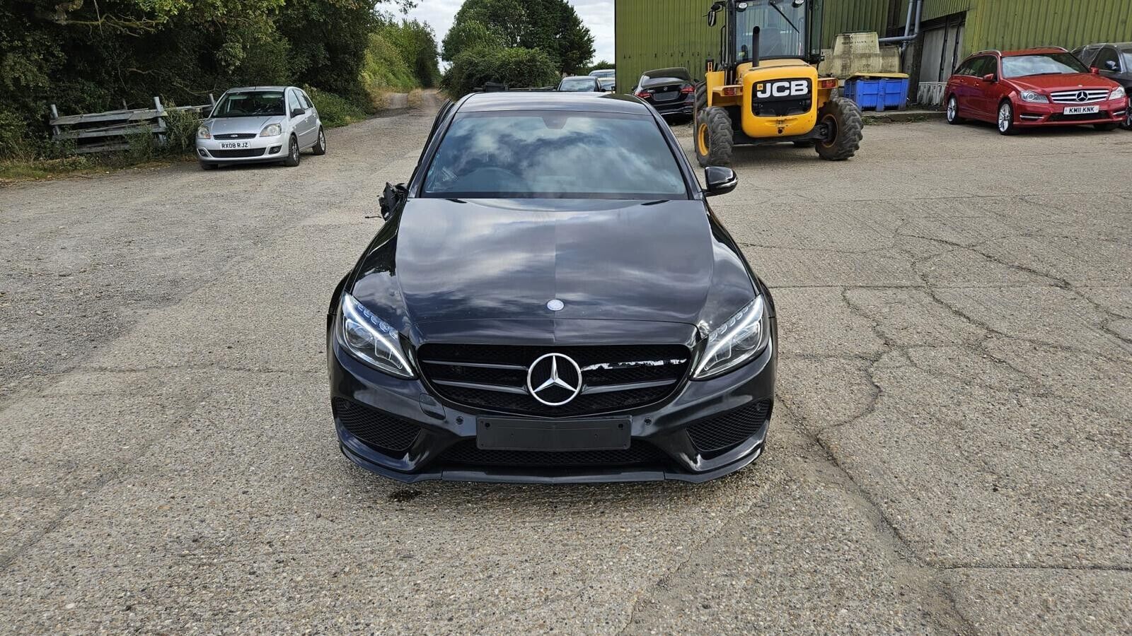 MERCEDES BENZ C-CLASS W205 - BREAKING / FRONT BUMPER AND WINGS