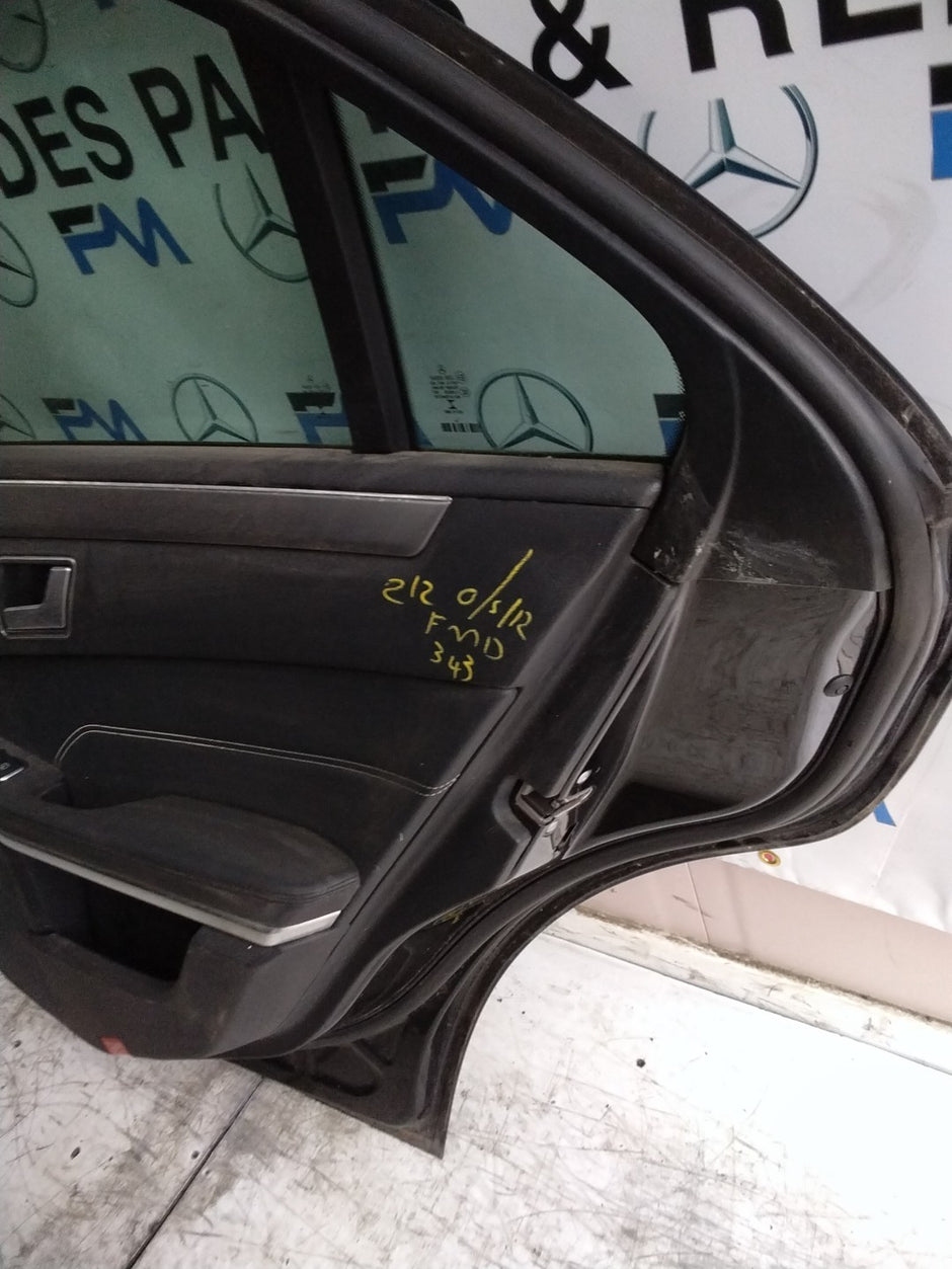 MERCEDES E-CLASS W212 DRIVER REAR DOOR OSR BLACK 2009-16 COMPLETE FMD343