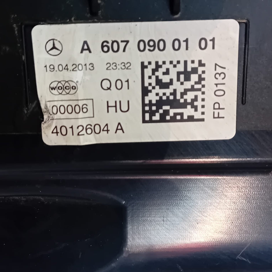 MERCEDES BENZ A-CLASS W176 1.5 DIESEL AIR FILTER BOX HOUSING  A6070900101
