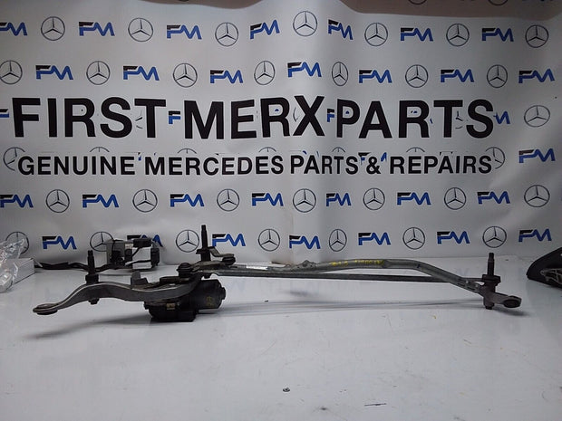 MERCEDES E-CLASS 2017 W213 A2138207402 FRONT WIPER MOTOR  FM00177