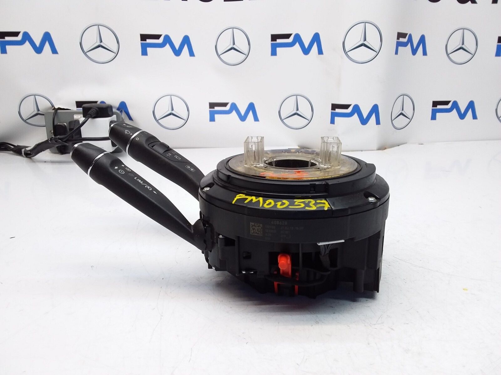 Mercedes  B-CLASS W246 INDICATOR/WIPER GEAR SELECT + SQUIB  2013 FM00537
