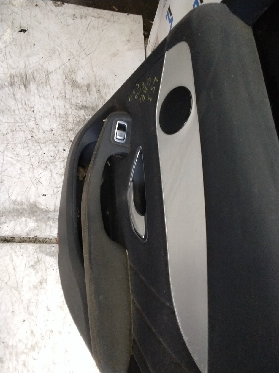MERCEDES GLC X253  DRIVER REAR DOOR OSR WHITE 2016-22 FMD589