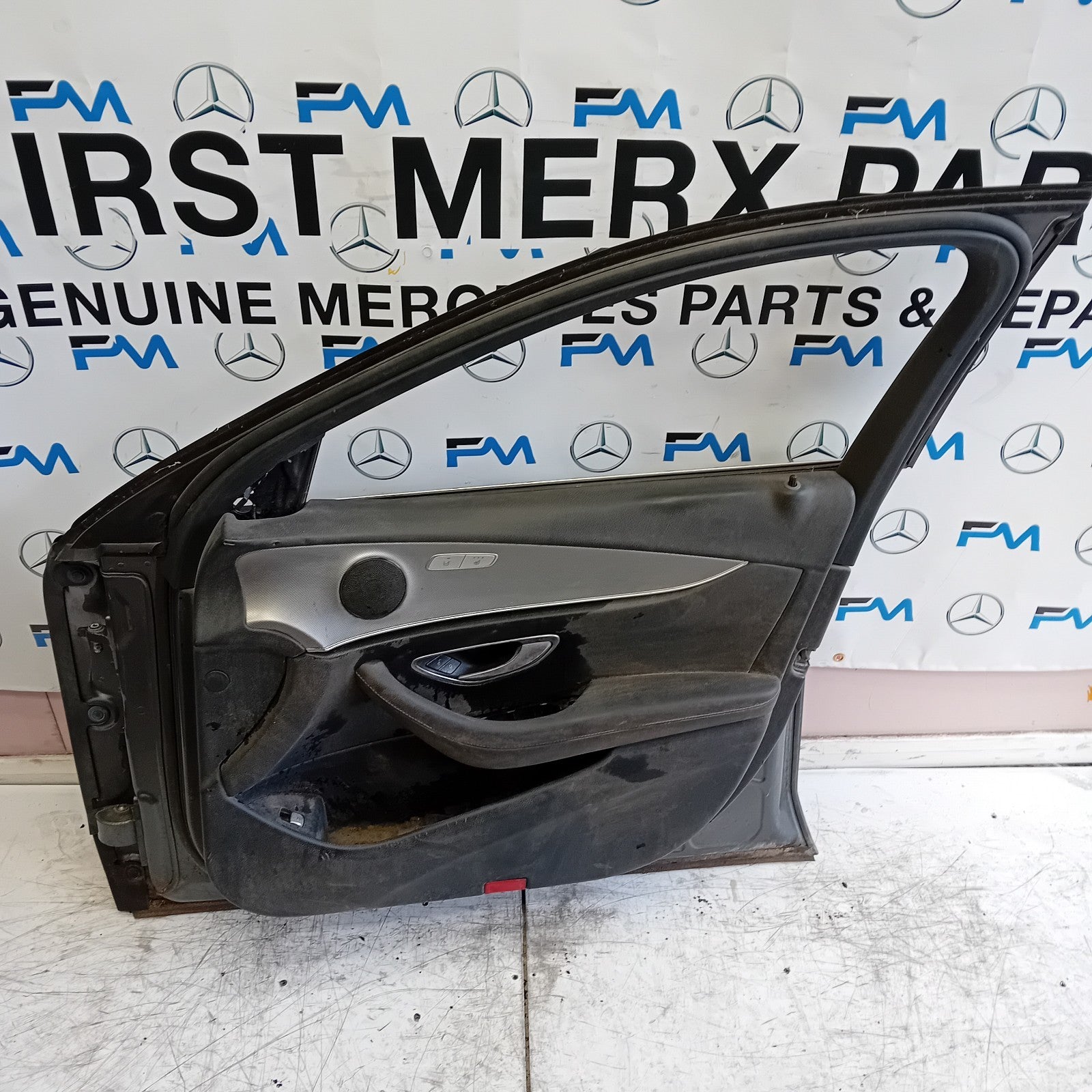 MERCEDES BENZ  E-CLASS W213 DRIVER FRONT DOOR OSF GREY 2016 ON COMPLETE FMD202