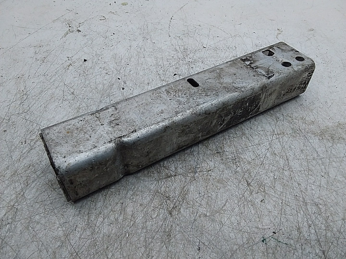 MERCEDES E-CLASS W213 LOWER BUMPER ABSORBER A2136200400 FMR274