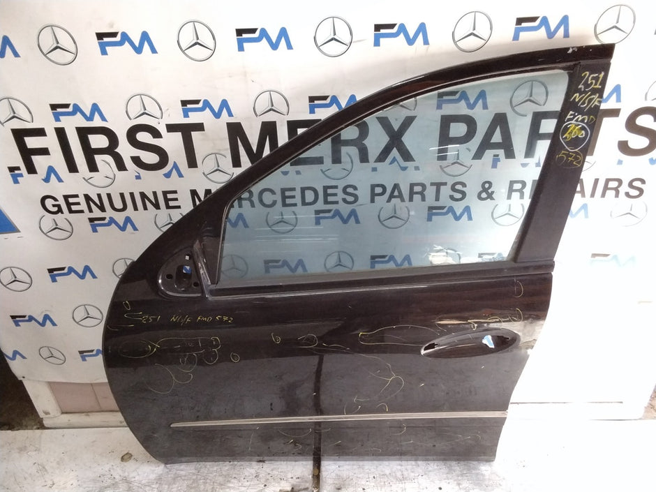 MERCEDES R-CLASS W251  PASSENGER FRONT DOOR NSF BLACK 2006-13  FMD572