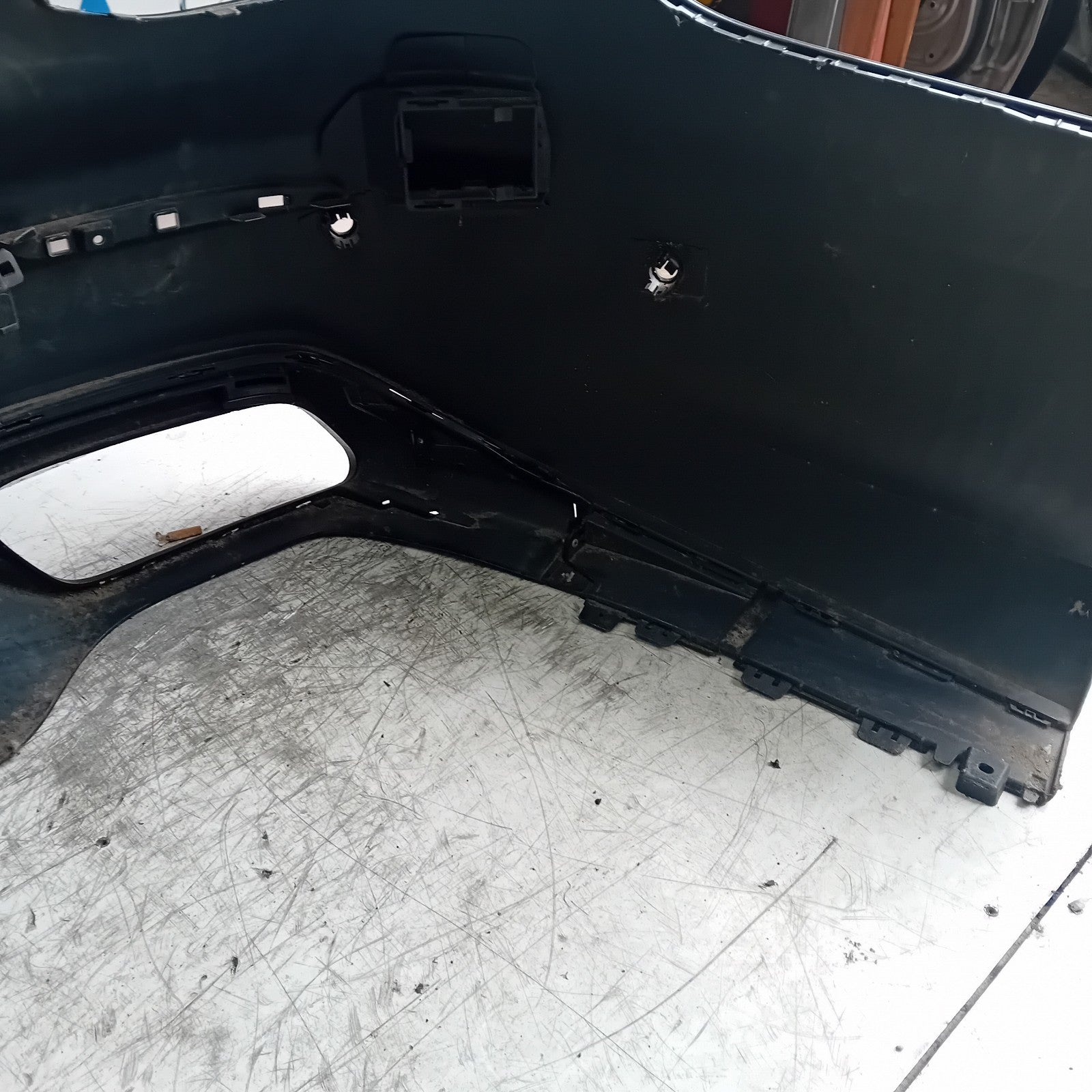 MERCEDES E-CLASS W213 SALOON REAR BUMPER BLACK 2016 A2138850001 FMX78 (DAMAGE)