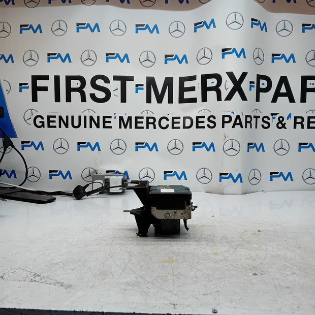 MERCEDES BENZ B-CLASS W246 ABS PUMP CONTROL MODULE UNIT A0094315212 FM001463