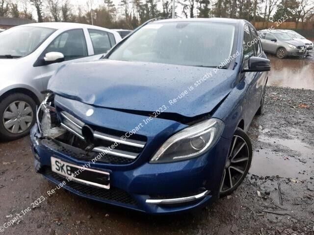 MERCEDES BENZ B-CLASS W246 -  BREAKING/SUSPENSION LEGS (ALL)