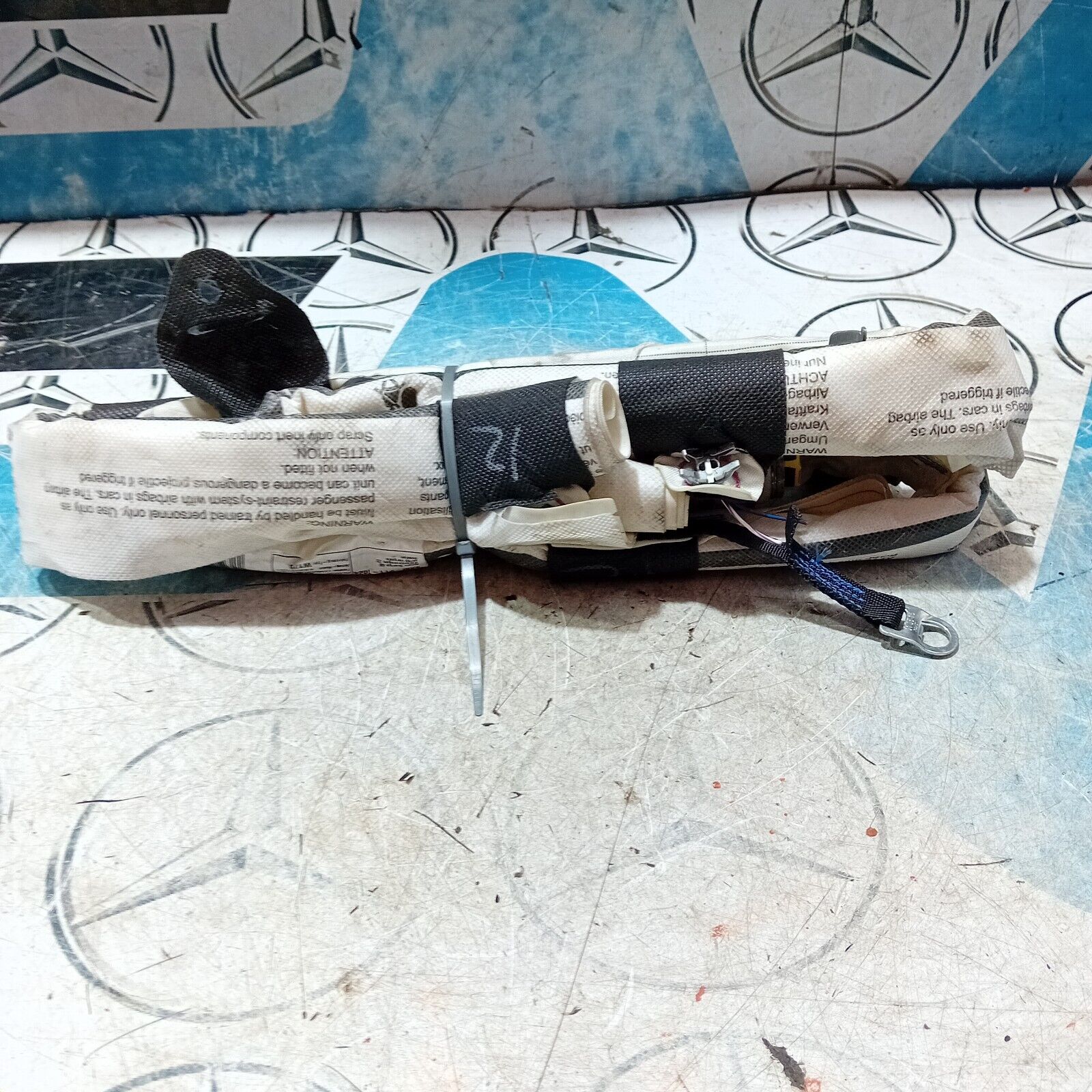 MERCEDES A CLASS ROOF AIRBAG RIGHT SIDE A1768600202 W176 A200 ROOF AIRBAG 2016