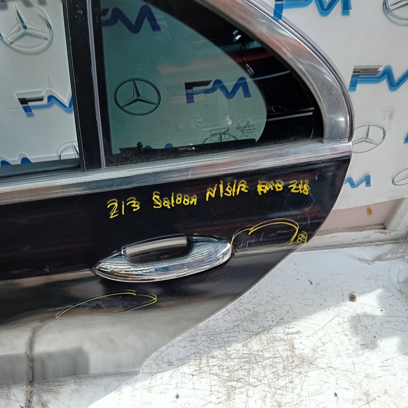 MERCEDES E-CLASS W213 SLN PASSENGER REAR DOOR NSR BLACK 2016 ON COMPLETE FMD218