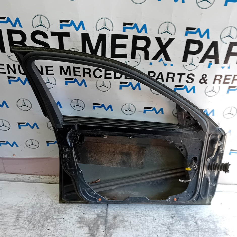 MERCEDES BENZ  BENZ C-CLASS W204 PASSENGER FRONT DOOR NSF 2012 BLACK FMD527