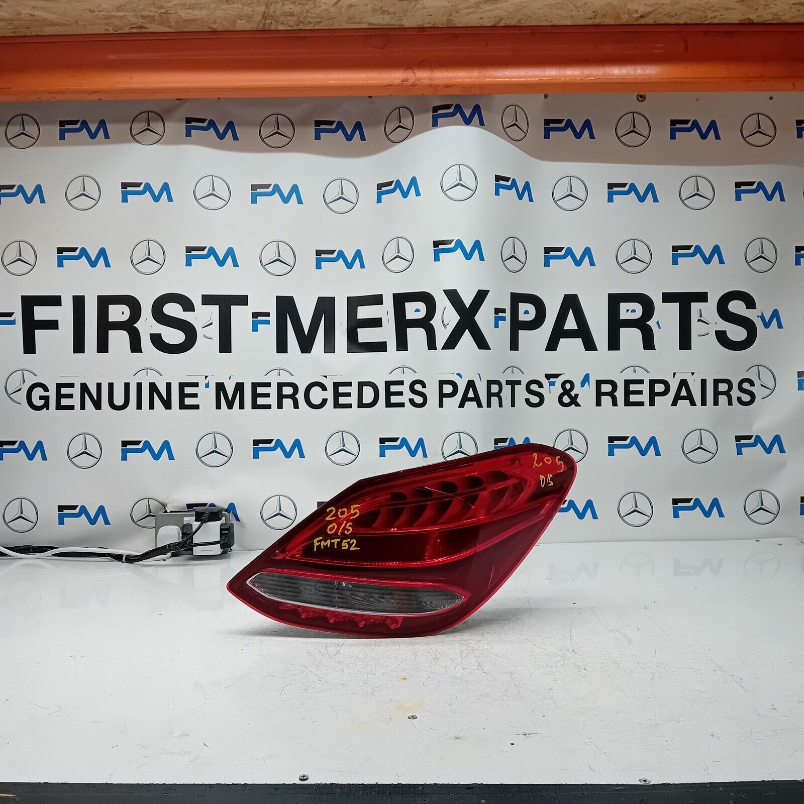 MERCEDES C-CLASS W205 2016 REAR DRIVER O/S TAIL LIGHT A2059061257 FMT52