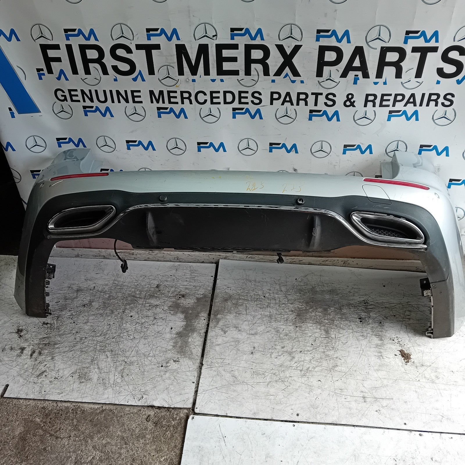 MERCEDES E-CLASS W213 ESTATE REAR BUMPER SILVER 2016 ON A2138850301 FMX92