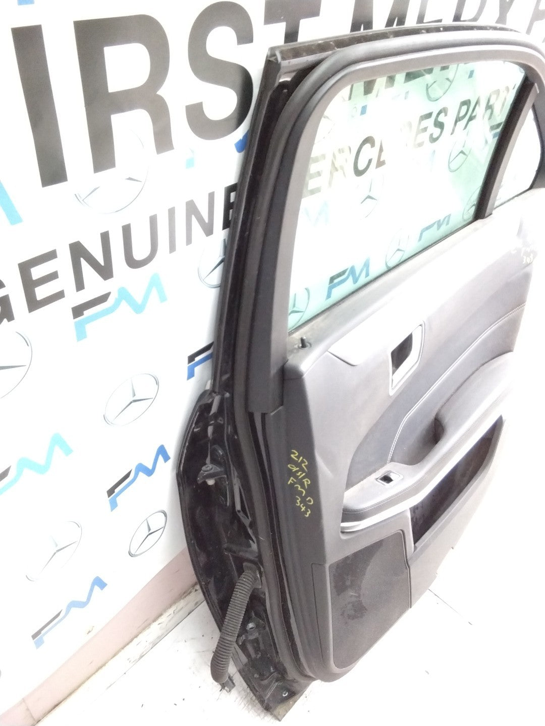 MERCEDES E-CLASS W212 DRIVER REAR DOOR OSR BLACK 2009-16 COMPLETE FMD343