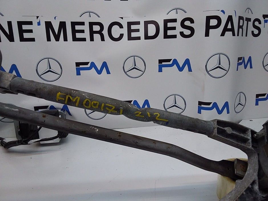 MERCEDES E-CLASS 2014 W212 A2128201340 FRONT WIPER MOTOR  FM00171