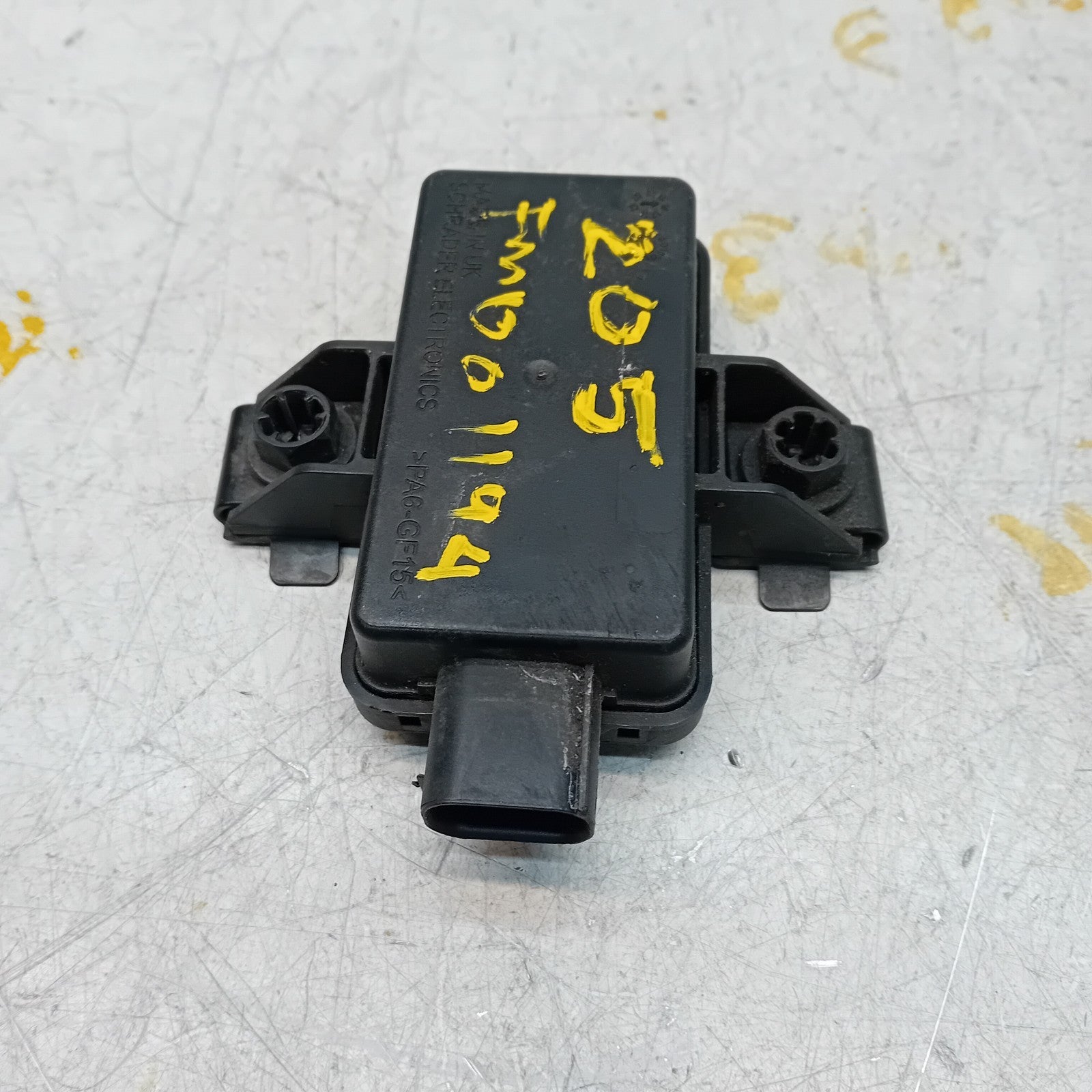 MERCEDES C-CLASS W205 W205TYRE PRESSURE CONTROL MODULE A0009006907 FM001194