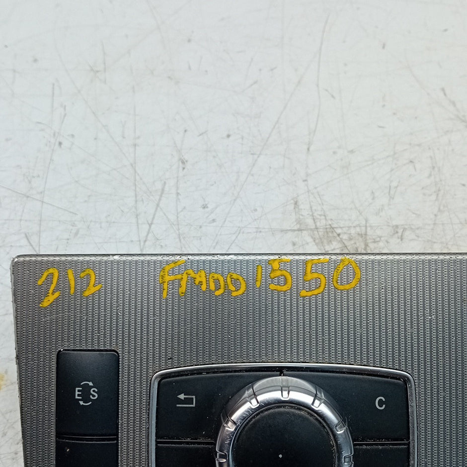 MERCEDES E CLASS W212  SAT NAV MULTIMEDIA  SWITCH A2126806993 2016 FM001550